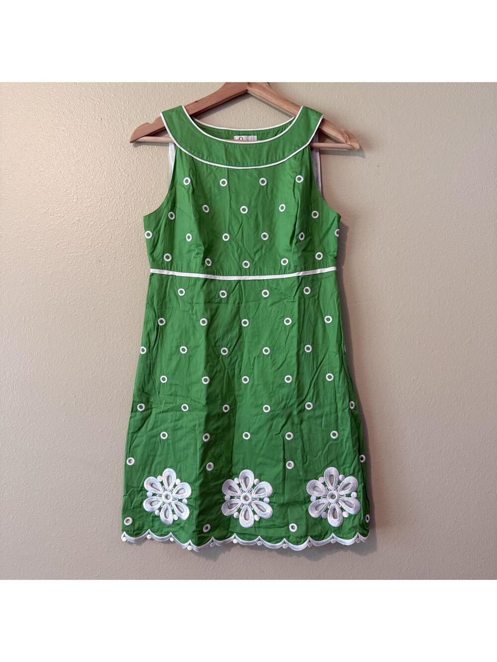 Lilly Pulitzer Green Embroidered Shift Dress Size 2